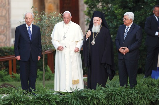 Pope Francis Meets Israeli President Shimon Peres, Palestinian President Mahmoud Abbas And Patriarch Bartholomaios I To Pray For Peace