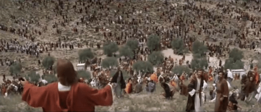 Jesus multiplies loaves and fishes 7